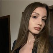 Diplomata al liceo delle scienze umane opzione economico sociale, predisposizione per le materie umanistiche